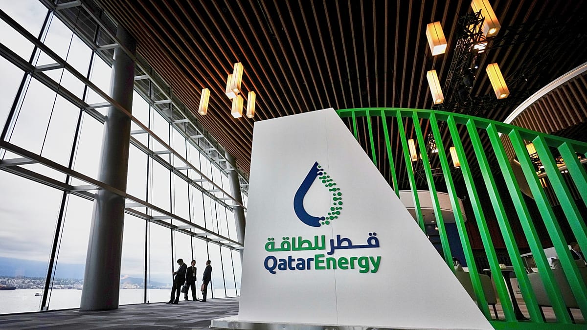 Hormuz Shipping Crisis Delays Qatar LNG Expansion to 2027 | Supply Chain Risk for E-Commerce Sellers