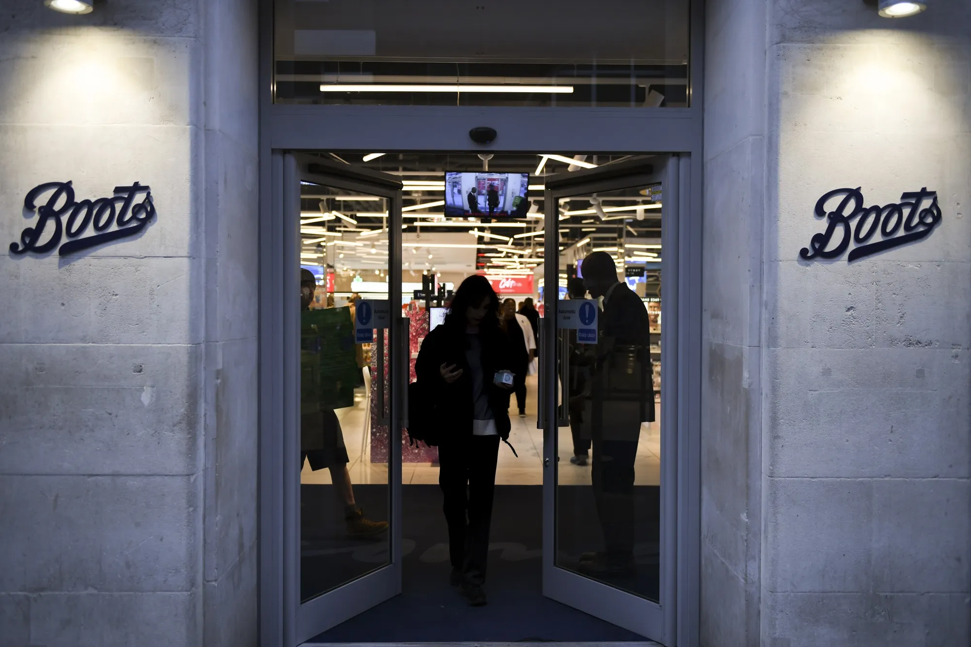 Boots £7bn Weston Acquisition Opens UK O2O Expansion for Health & Beauty Sellers