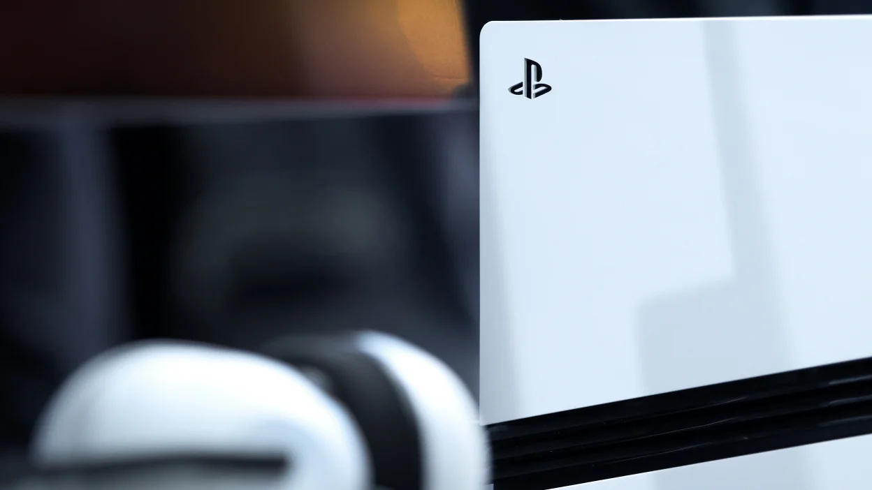 PS5 Jailbreak Epidemic Exposes Digital Rights Gaps | Sellers Face IP Compliance Reckoning
