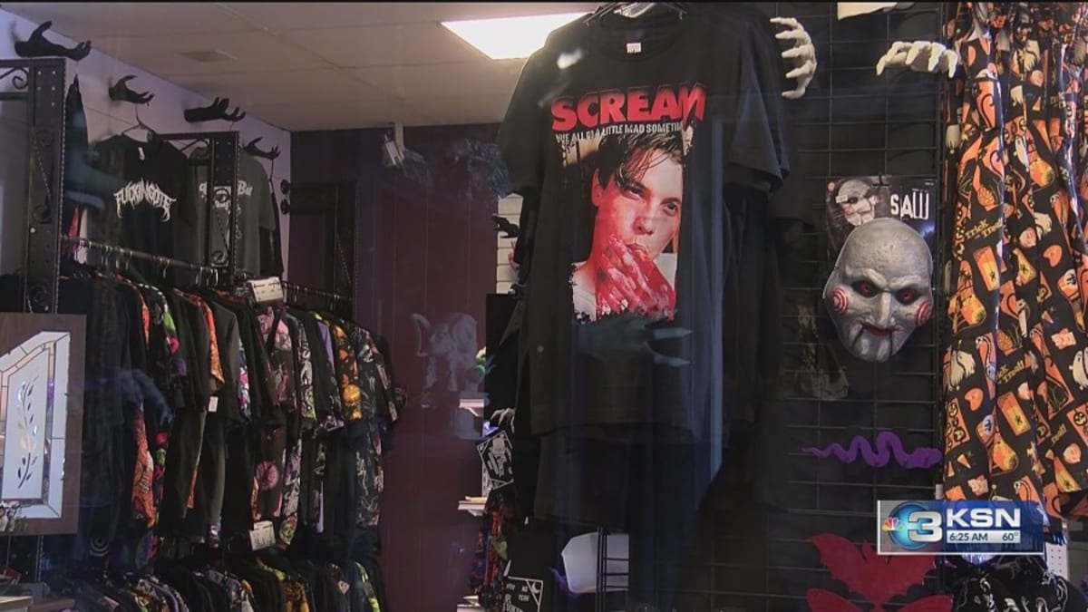 Budget-Conscious Halloween Spending Drives Secondhand & Value Costume Market 2026