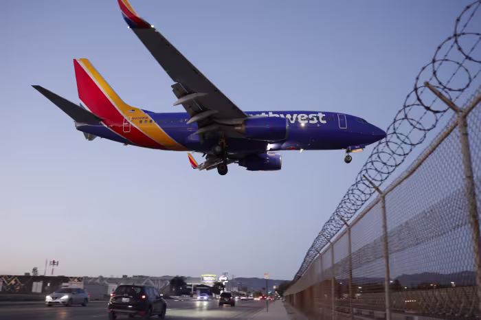 Airline Fuel Cost Pressure | Seller Freight and Shipping Cost Watch