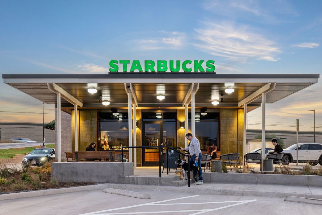 Starbucks $1B Redesign Unlocks Experiential Retail Opportunity | O2O Expansion in 15+ US Markets Through 2027