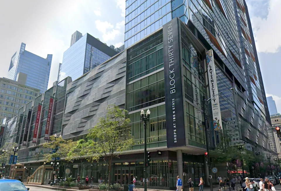 Chicago's Block 37 Experiential Retail Pivot | O2O Opportunity for Cross-Border Sellers