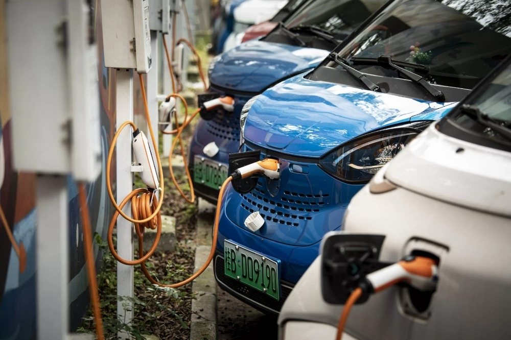EU EV Sales Hit 1.64M Units | Tariff Arbitrage & Supply Chain Shifts for Cross-Border Sellers